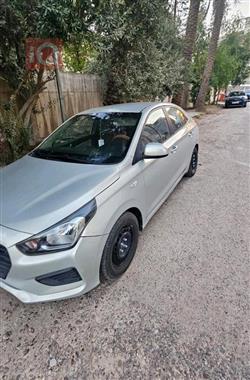 هيونداي رينا